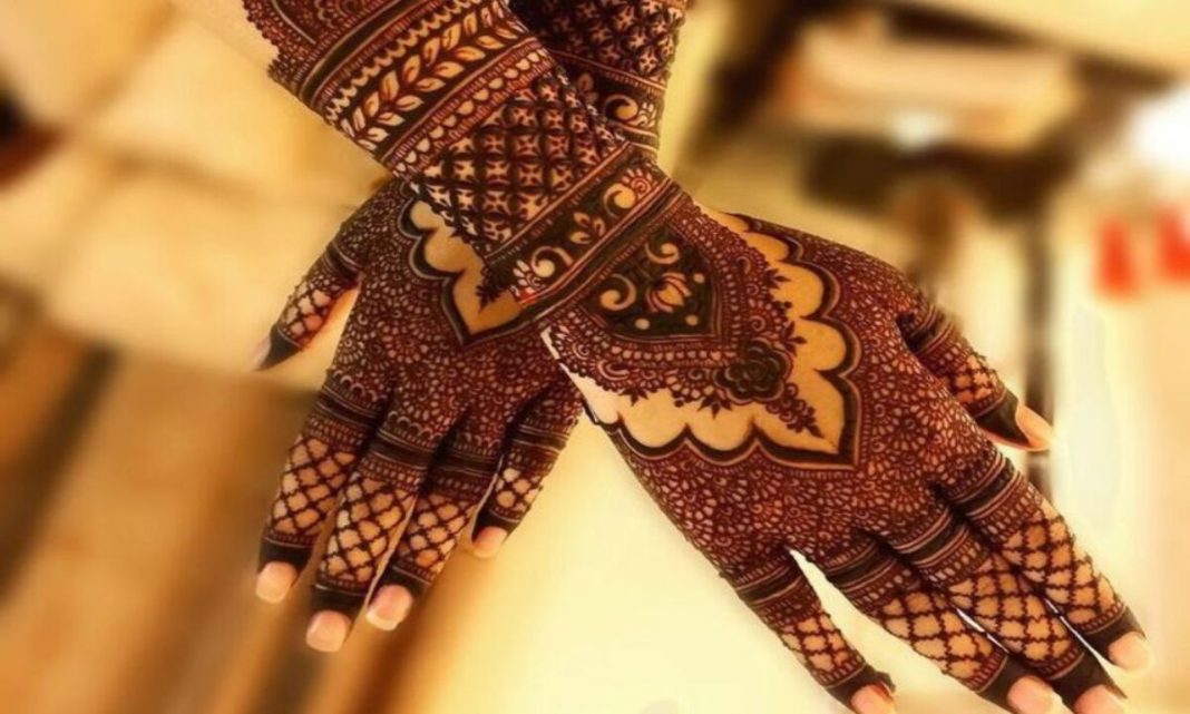 Jharokha Mehndi Design